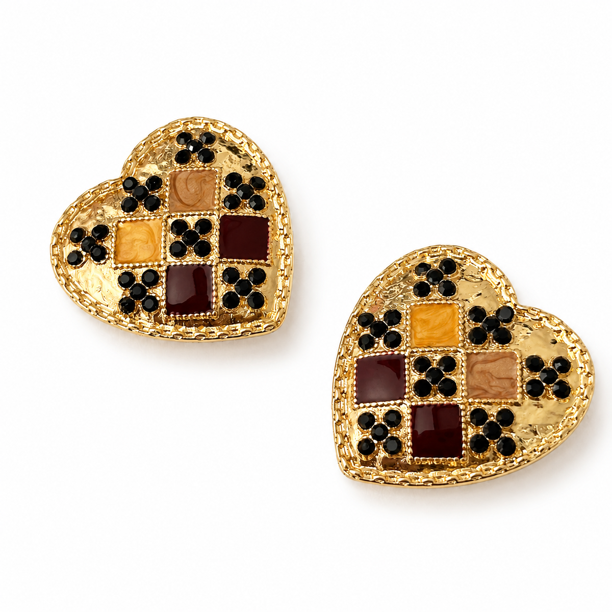 Retro enamel heart-shaped button cover