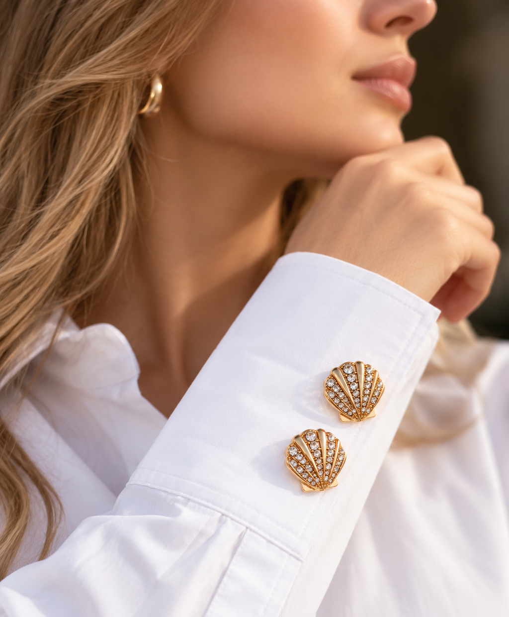 Golden starfish shell button cover